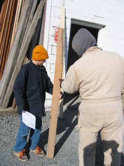 IMG_4933.jpg - The yard man wasn't sure what kind of wood this was.  So he told us to take it to the office.